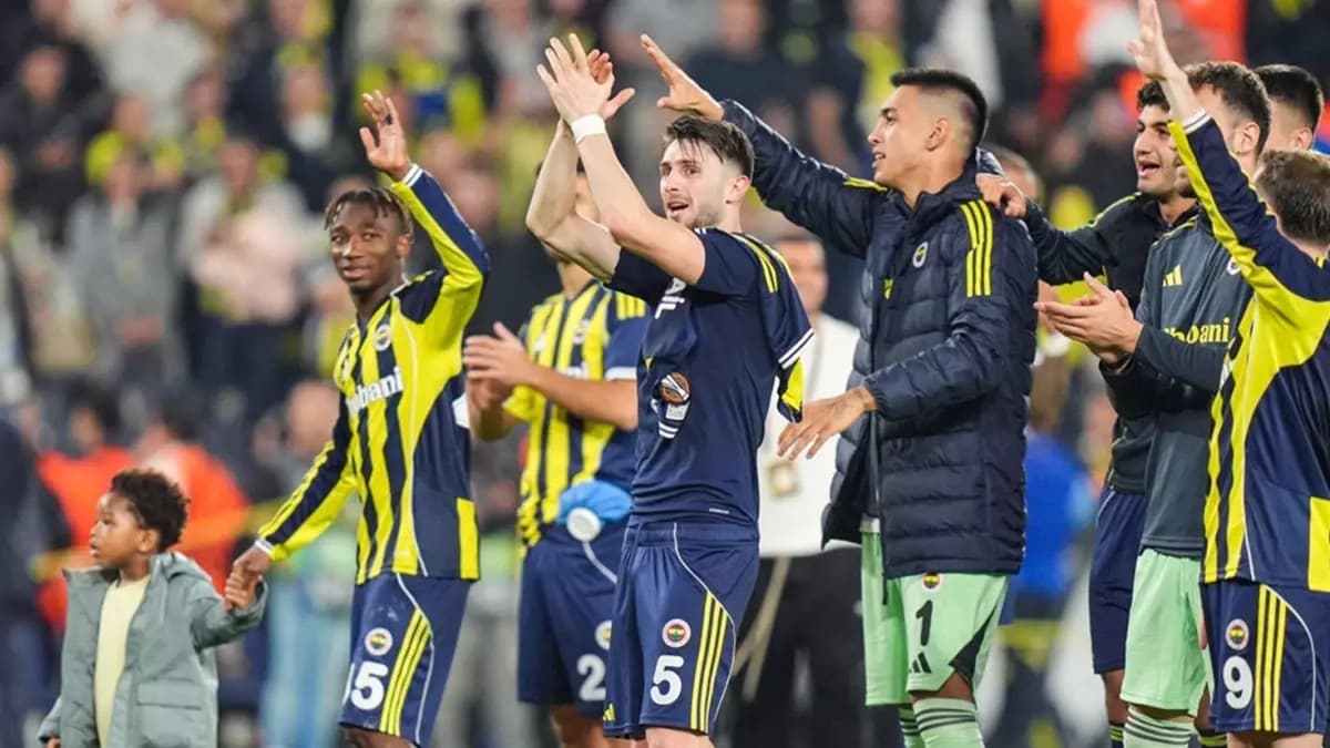 Fenerbahçe Among Top Teams Likely to Reach Europa League Playoffs