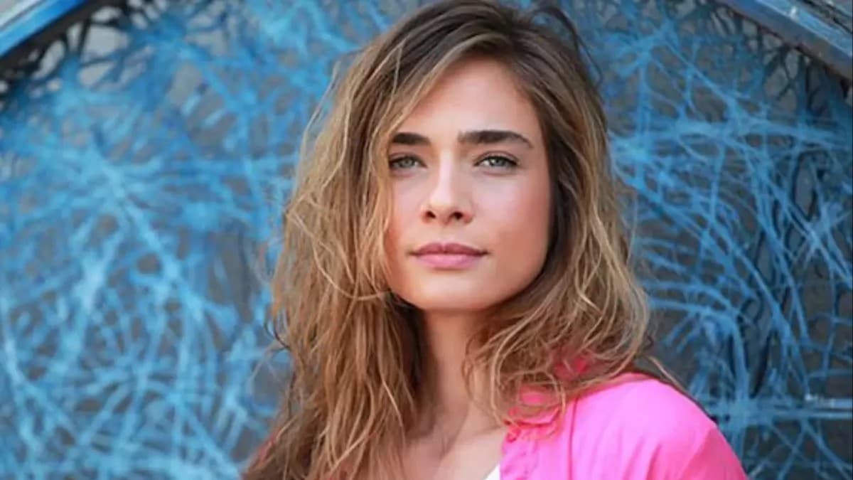 Müge Boz Opens Up About Her 20-Year Battle with Psoriasis