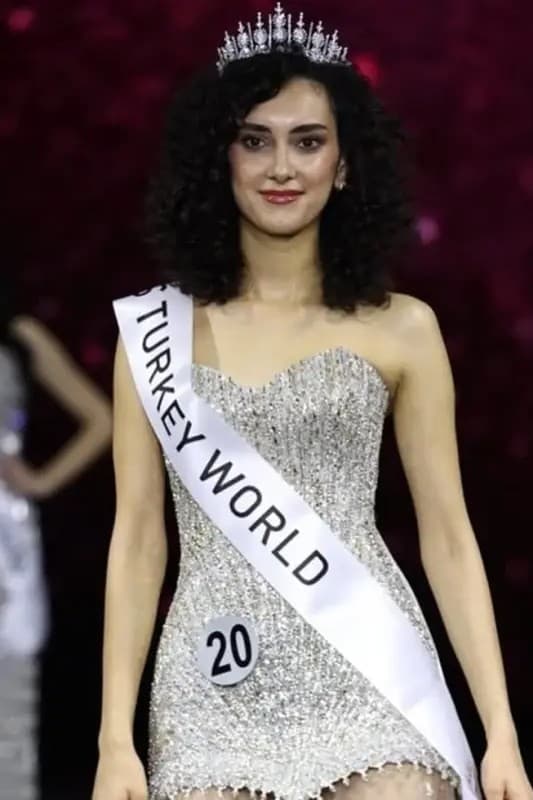 Sıla Saraydemir Crowned as Miss Turkey 2025